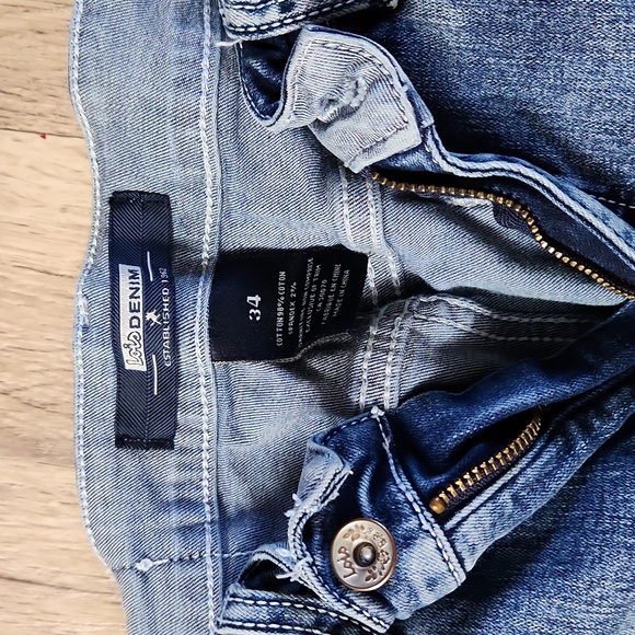 Jean Capris - Picture 3 of 5